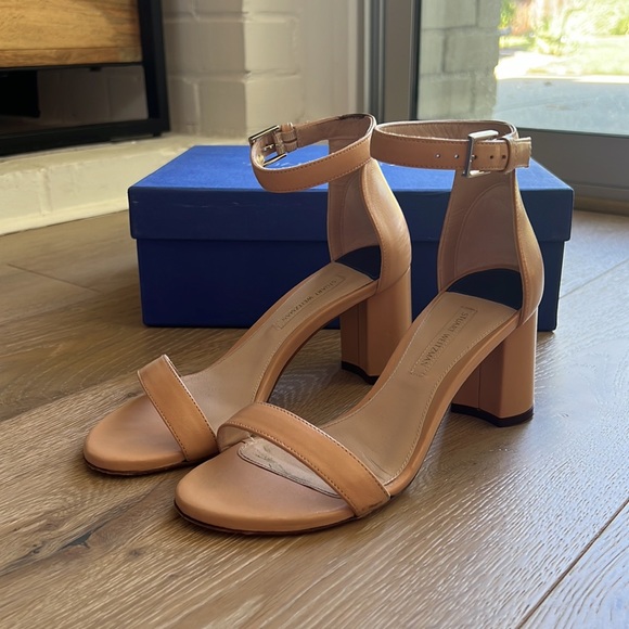 Stuart Weitzman 75mm Nudist
Curve Block Sandals Nude - Picture 4 of 15